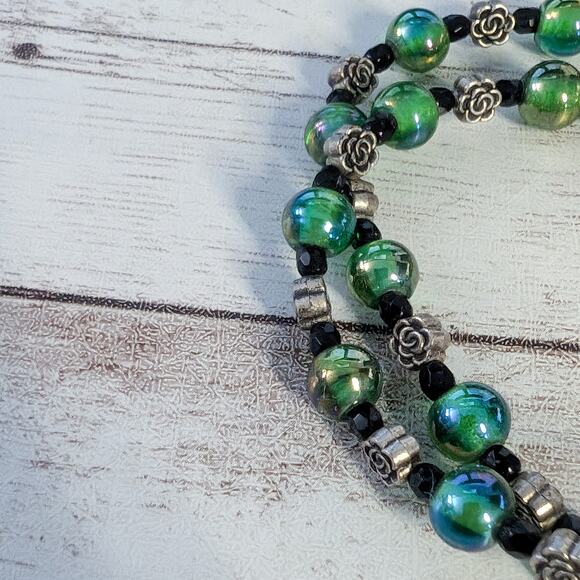 Vintage Bracelet Double Row Green Beads - Picture 4 of 7